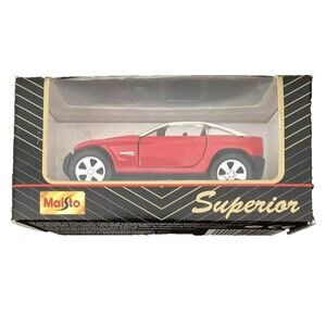 Maisto Motorized Jeep Jeepster - Product No. 21001 - New in Box